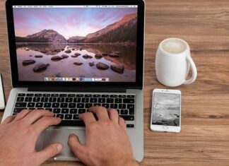 FCC chair accuses Verizon of throttling unlimited data to boost profits